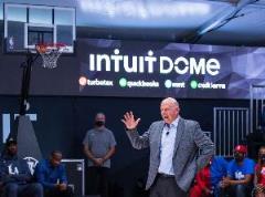 名記：Aspiration曾出價(jià)11億為快船新球館冠名 幾乎是Intuit的2倍